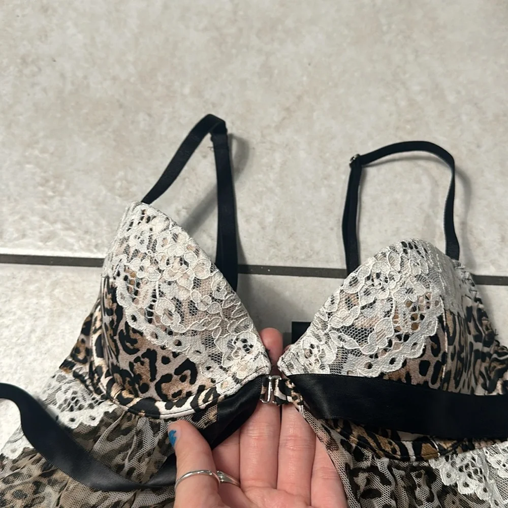 NWT Victoria’s Secret Leopard Print Baby Doll‎ Lingerie